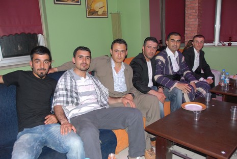 LGS öncesi dershane öğrencileri strest attı. 