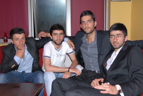 LGS öncesi dershane öğrencileri strest attı. 