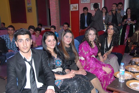 LGS öncesi dershane öğrencileri strest attı. 