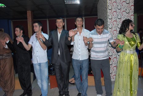 LGS öncesi dershane öğrencileri strest attı. 