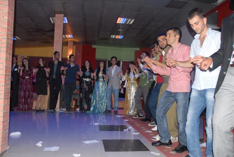 LGS öncesi dershane öğrencileri strest attı. 