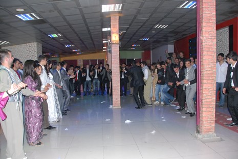 LGS öncesi dershane öğrencileri strest attı. 