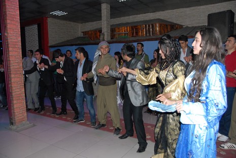 LGS öncesi dershane öğrencileri strest attı. 