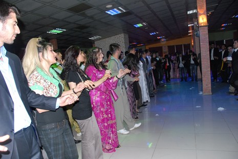 LGS öncesi dershane öğrencileri strest attı. 