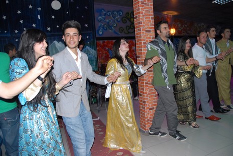 LGS öncesi dershane öğrencileri strest attı. 