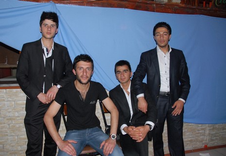 LGS öncesi dershane öğrencileri strest attı. 