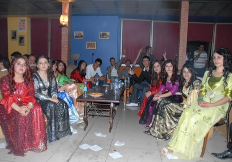 LGS öncesi dershane öğrencileri strest attı. 