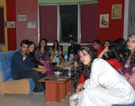 LGS öncesi dershane öğrencileri strest attı. 