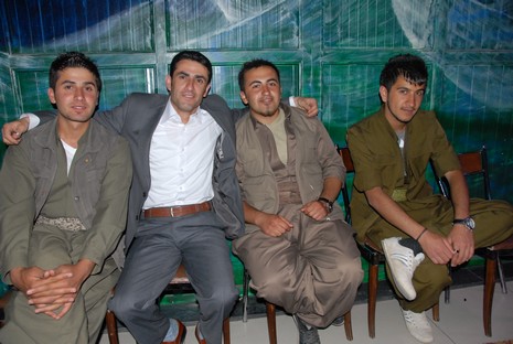 LGS öncesi dershane öğrencileri strest attı. 