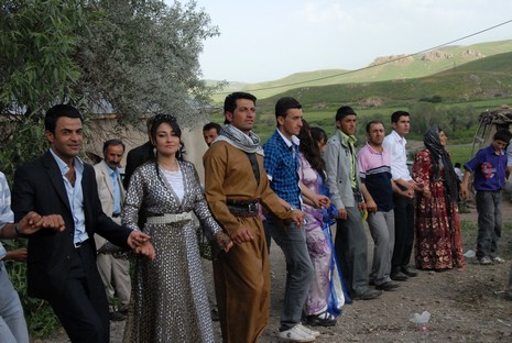 Yüksekova'da 05-06 Haziran 2010 tarihleri arasında evlenen çiftleri sizler için sayfamıza taşıdık.