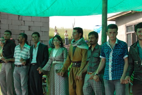 Yüksekova'da 05-06 Haziran 2010 tarihleri arasında evlenen çiftleri sizler için sayfamıza taşıdık.