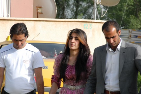 Yüksekova'da 05-06 Haziran 2010 tarihleri arasında evlenen çiftleri sizler için sayfamıza taşıdık.