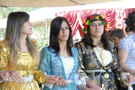 Yüksekova'da 05-06 Haziran 2010 tarihleri arasında evlenen çiftleri sizler için sayfamıza taşıdık.