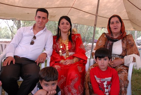 Yüksekova'da 05-06 Haziran 2010 tarihleri arasında evlenen çiftleri sizler için sayfamıza taşıdık.
