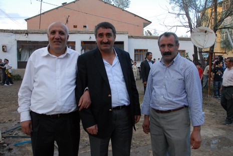 Yüksekova'da 05-06 Haziran 2010 tarihleri arasında evlenen çiftleri sizler için sayfamıza taşıdık.