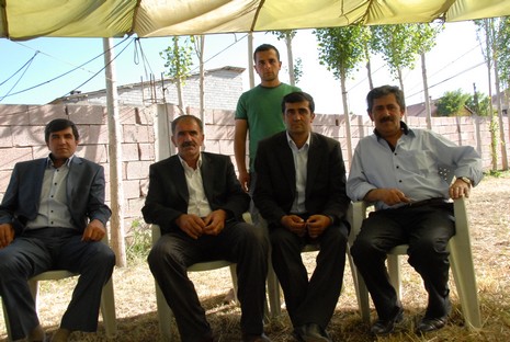 Yüksekova'da 12-13 Haziran 2010 tarihleri arasında evlenen çiftleri sizler için sayfamıza taşıdık.