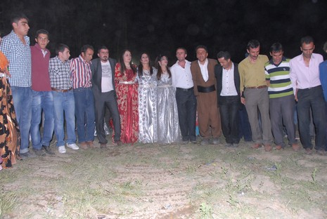 Yüksekova'da 12-13 Haziran 2010 tarihleri arasında evlenen çiftleri sizler için sayfamıza taşıdık.