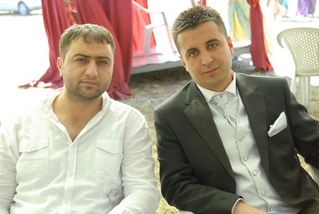 Yüksekova'da 12-13 Haziran 2010 tarihleri arasında evlenen çiftleri sizler için sayfamıza taşıdık.