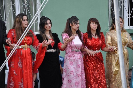 Yüksekova'da 19-20 Haziran 2010 tarihleri arasında evlenen çiftleri sizler için sayfamıza taşıdık.