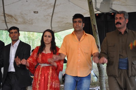 Yüksekova'da 19-20 Haziran 2010 tarihleri arasında evlenen çiftleri sizler için sayfamıza taşıdık.