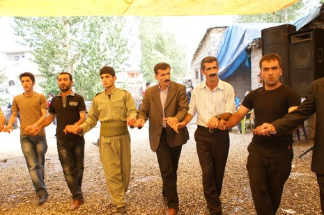 Yüksekova'da 19-20 Haziran 2010 tarihleri arasında evlenen çiftleri sizler için sayfamıza taşıdık.