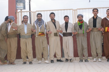 Yüksekova'da 19-20 Haziran 2010 tarihleri arasında evlenen çiftleri sizler için sayfamıza taşıdık.