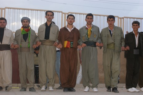 Yüksekova'da 19-20 Haziran 2010 tarihleri arasında evlenen çiftleri sizler için sayfamıza taşıdık.