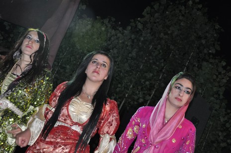 Yüksekova'da 26-27 Haziran 2010 tarihleri arasında evlenen çiftleri sizler için sayfamıza taşıdık.