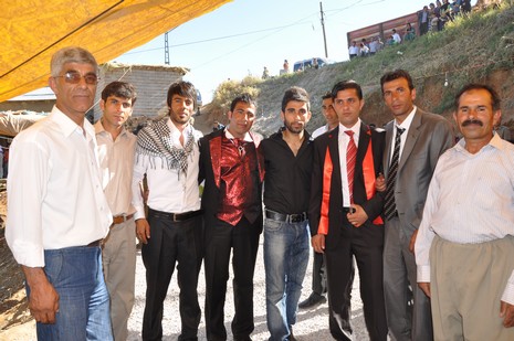 Yüksekova'da 26-27 Haziran 2010 tarihleri arasında evlenen çiftleri sizler için sayfamıza taşıdık.