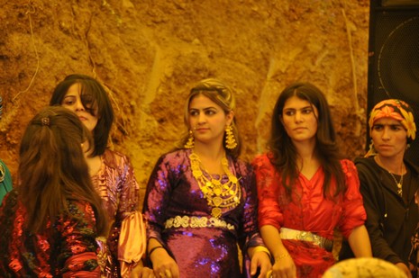 Yüksekova'da 26-27 Haziran 2010 tarihleri arasında evlenen çiftleri sizler için sayfamıza taşıdık.