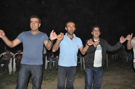 Yüksekova'da 26-27 Haziran 2010 tarihleri arasında evlenen çiftleri sizler için sayfamıza taşıdık.