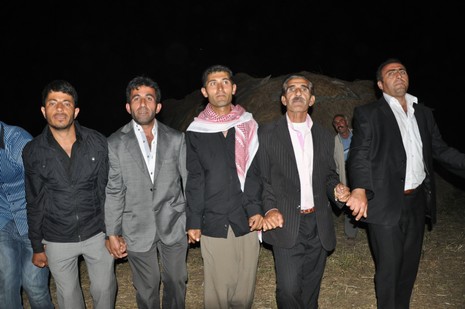 Yüksekova'da 26-27 Haziran 2010 tarihleri arasında evlenen çiftleri sizler için sayfamıza taşıdık.