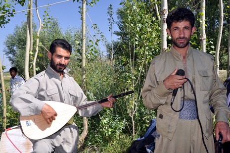 Yüksekova'da 03.04. TEMMUZ 2010 tarihleri arasında evlenen çiftleri sizler için sayfamıza taşıdık.