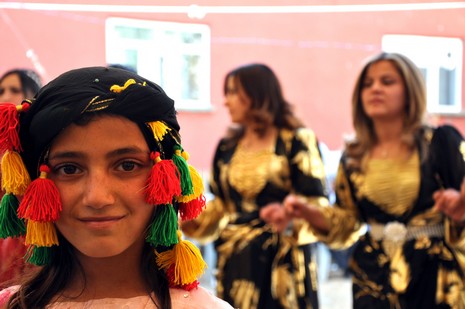 Yüksekova'da 03.04. TEMMUZ 2010 tarihleri arasında evlenen çiftleri sizler için sayfamıza taşıdık.