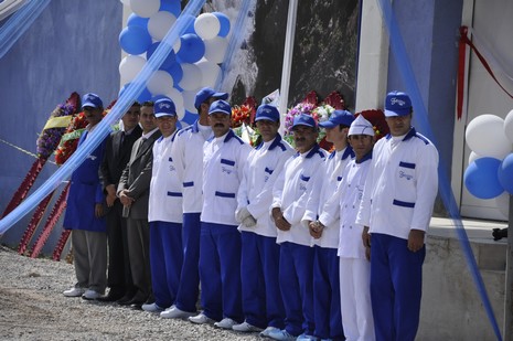 Yüksekovada yapılacak olan THY tören atma merasimi için Ulaştırma Bakanı Binali Yıldırım, Tarım ve Köyişleri Bakanı Mehdi Eker havaalanının temelini attı. 
