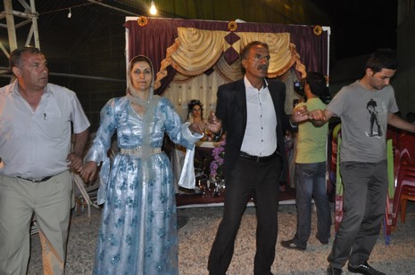 Yüksekova'da 17.18 Temmuz 2010 tarihleri arasında evlenen çiftleri sizler için sayfamıza taşıdık.