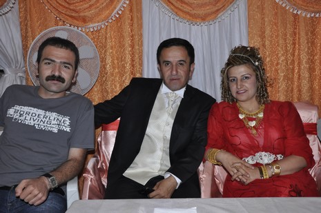 Yüksekova'da 17.18 Temmuz 2010 tarihleri arasında evlenen çiftleri sizler için sayfamıza taşıdık.