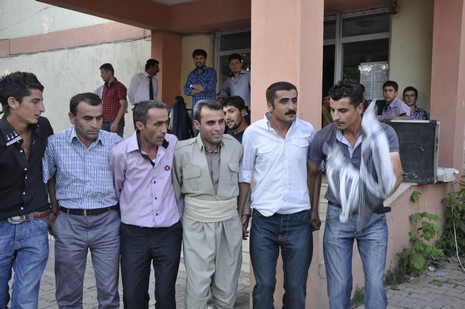 Yüksekova'da 17.18 Temmuz 2010 tarihleri arasında evlenen çiftleri sizler için sayfamıza taşıdık.