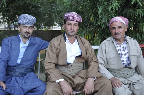 Yüksekova'da 17.18 Temmuz 2010 tarihleri arasında evlenen çiftleri sizler için sayfamıza taşıdık.