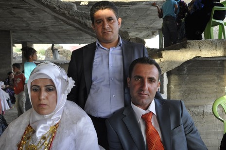 Yüksekova'da 17.18 Temmuz 2010 tarihleri arasında evlenen çiftleri sizler için sayfamıza taşıdık.