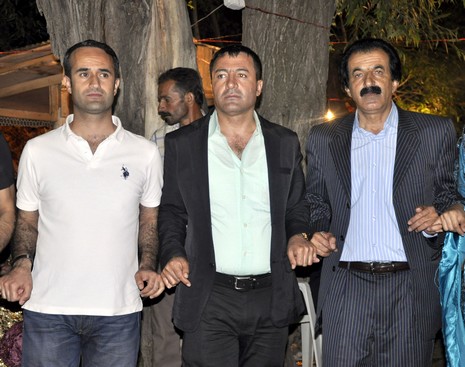 24-25.07.2010 tarihlerinde Yüksekva'da dünya evine giren bazı çiftlerimizi sizler için sayfamıza taşıdık