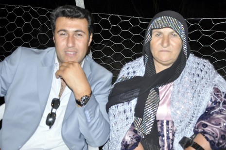 24-25.07.2010 tarihlerinde Yüksekva'da dünya evine giren bazı çiftlerimizi sizler için sayfamıza taşıdık