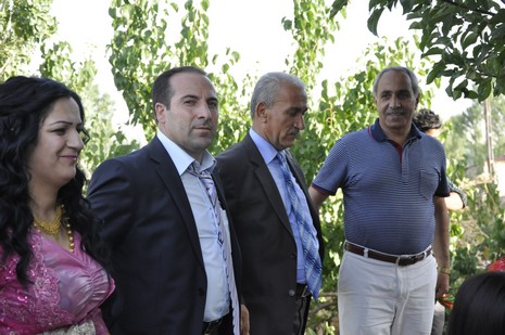 24-25.07.2010 tarihlerinde Yüksekva'da dünya evine giren bazı çiftlerimizi sizler için sayfamıza taşıdık