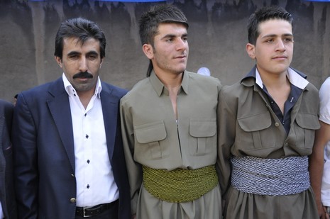 24-25.07.2010 tarihlerinde Yüksekva'da dünya evine giren bazı çiftlerimizi sizler için sayfamıza taşıdık