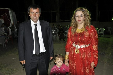 30-31.07.2010 tarihlerinde Yüksekva'da dünya evine giren bazı çiftlerimizi sizler için sayfamıza taşıdık