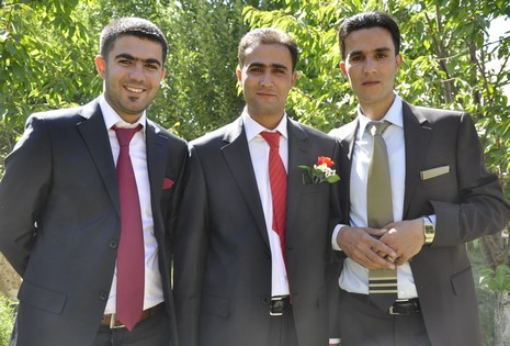 30-31.07.2010 tarihlerinde Yüksekva'da dünya evine giren bazı çiftlerimizi sizler için sayfamıza taşıdık