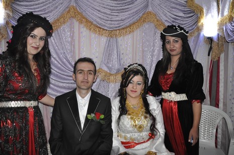 30-31.07.2010 tarihlerinde Yüksekva'da dünya evine giren bazı çiftlerimizi sizler için sayfamıza taşıdık