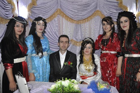 30-31.07.2010 tarihlerinde Yüksekva'da dünya evine giren bazı çiftlerimizi sizler için sayfamıza taşıdık