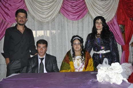 30-31.07.2010 tarihlerinde Yüksekva'da dünya evine giren bazı çiftlerimizi sizler için sayfamıza taşıdık