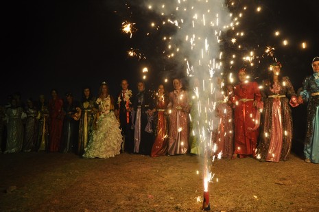 30-31.07.2010 tarihlerinde Yüksekva'da dünya evine giren bazı çiftlerimizi sizler için sayfamıza taşıdık